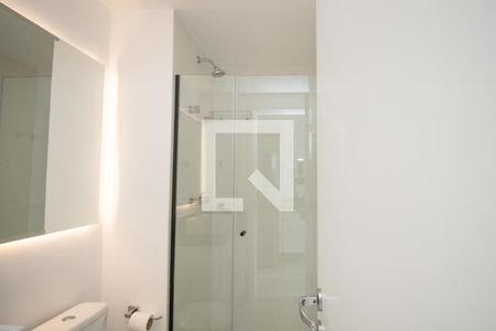 Banheiro - Box e ducha  de kitnet/studio à venda com 1 quarto, 26m² em Indianópolis, São Paulo