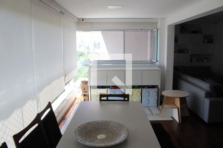 Sala de apartamento para alugar com 3 quartos, 112m² em Várzea da Barra Funda, São Paulo