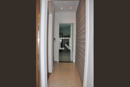 Corredor de casa à venda com 3 quartos, 208m² em Parque São Luís, São Paulo
