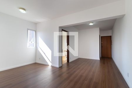 Sala de apartamento à venda com 1 quarto, 62m² em Cambuí, Campinas