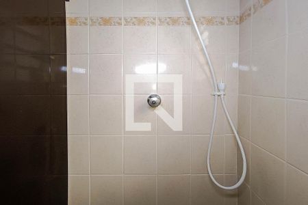 Casa à venda com 215m², 4 quartos e 4 vagas Casa à venda com 215m², 4 quartos e 4 vagasBanheiro 1