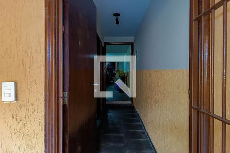 Casa à venda com 215m², 4 quartos e 4 vagas Casa à venda com 215m², 4 quartos e 4 vagasÁrea de Serviço