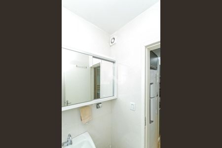 Banheiro de kitnet/studio à venda com 1 quarto, 36m² em Farroupilha, Porto Alegre