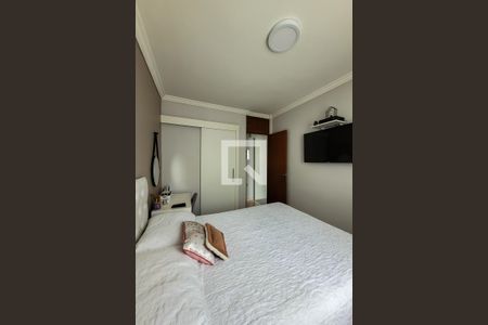 Apartamento à venda com 64m², 3 quartos e 1 vagaQuarto 2