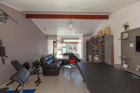 Casa à venda com 260m², 2 quartos e 4 vagasSala 2