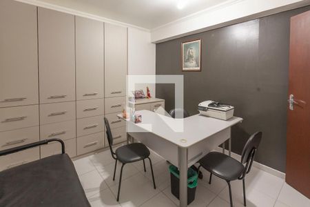 Casa à venda com 260m², 2 quartos e 4 vagasEscritório