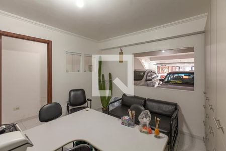 Casa à venda com 260m², 2 quartos e 4 vagasEscritório