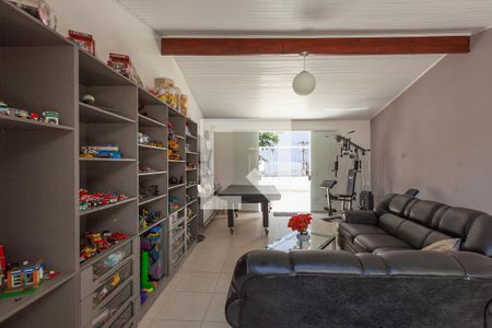 Casa à venda com 260m², 2 quartos e 4 vagasSala 2