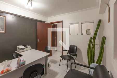 Casa à venda com 260m², 2 quartos e 4 vagasEscritório