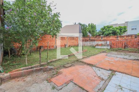 Casa à venda com 117m², 4 quartos e 2 vagas Casa à venda com 117m², 4 quartos e 2 vagasQuintal
