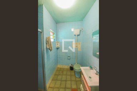 Casa à venda com 117m², 4 quartos e 2 vagas Casa à venda com 117m², 4 quartos e 2 vagasBanheiro