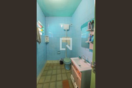 Casa à venda com 117m², 4 quartos e 2 vagas Casa à venda com 117m², 4 quartos e 2 vagasBanheiro