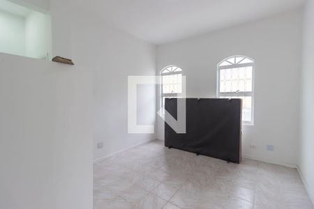 Kitnet de casa para alugar com 1 quarto, 25m² em Vila Butantã, São Paulo