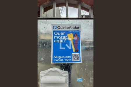 Placa de Anúncio  de casa para alugar com 1 quarto, 25m² em Vila Butantã, São Paulo