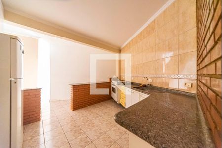 Casa à venda com 300m², 5 quartos e 3 vagasCozinha 