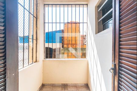 Casa à venda com 300m², 5 quartos e 3 vagasVaranda do Quarto 2 