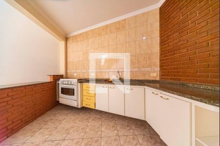 Casa à venda com 300m², 5 quartos e 3 vagasCozinha 