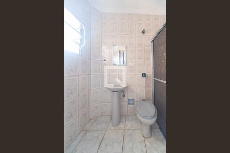 Casa à venda com 300m², 5 quartos e 3 vagasBanheiro do Quarto 2