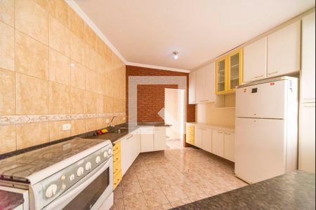 Casa à venda com 300m², 5 quartos e 3 vagasCozinha 