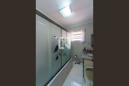 Casa à venda com 230m², 3 quartos e 2 vagasBanheira