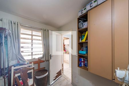 Casa à venda com 230m², 3 quartos e 2 vagasQuarto de Serviço