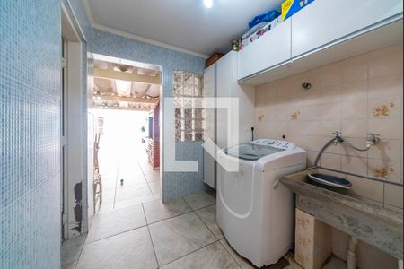 Casa à venda com 230m², 3 quartos e 2 vagasÁrea de Serviço