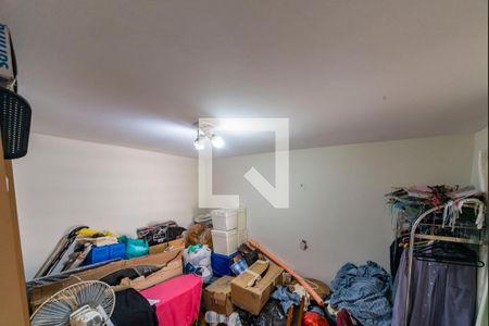 Casa à venda com 230m², 3 quartos e 2 vagasQuarto de Serviço