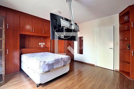 Suíte 1 de casa à venda com 3 quartos, 280m² em Vila Curuca, Santo André