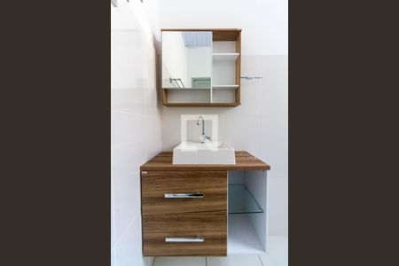 Apartamento para alugar com 75m², 2 quartos e sem vagaBanheiro