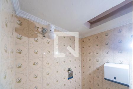 Casa à venda com 190m², 3 quartos e 2 vagas Casa à venda com 190m², 3 quartos e 2 vagasChuveiro