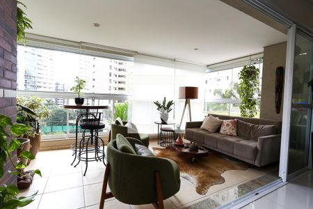 Varanda de apartamento para alugar com 3 quartos, 137m² em Vila Morumbi, São Paulo