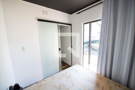 Quarto 1 de casa para alugar com 2 quartos, 40m² em Campos Elíseos, Taubaté