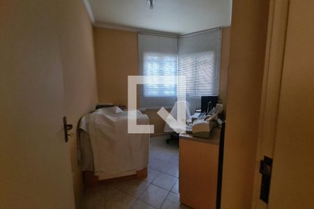 Casa à venda com 378m², 5 quartos e 2 vagasQuarto