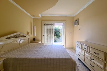 Casa à venda com 378m², 5 quartos e 2 vagasQuarto