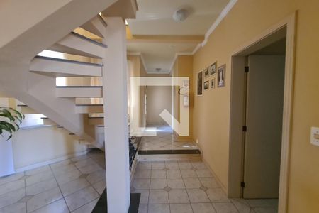 Casa à venda com 378m², 5 quartos e 2 vagasSala