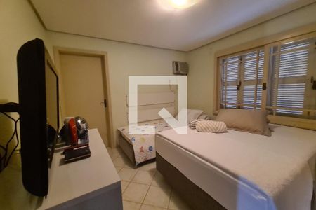 Casa à venda com 378m², 5 quartos e 2 vagasQuarto