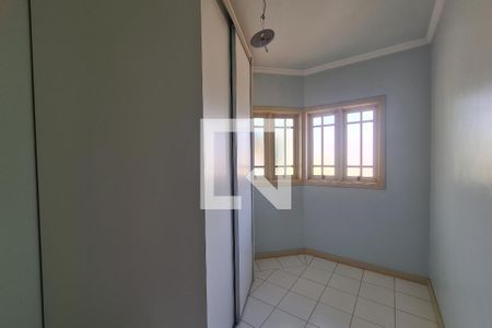 Casa à venda com 378m², 5 quartos e 2 vagasQuarto