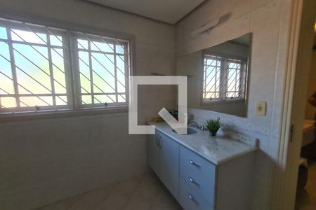 Casa à venda com 378m², 5 quartos e 2 vagasBanheiro