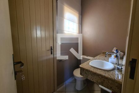 Casa à venda com 378m², 5 quartos e 2 vagasBanheiro