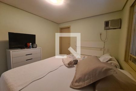 Casa à venda com 378m², 5 quartos e 2 vagasQuarto