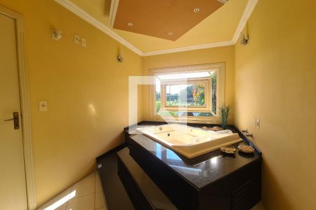 Casa à venda com 378m², 5 quartos e 2 vagasBanheiro