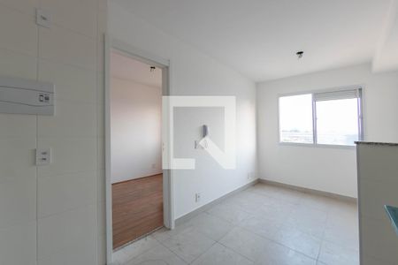 Sala/Cozinha de apartamento para alugar com 1 quarto, 32m² em Vila Ema, São Paulo