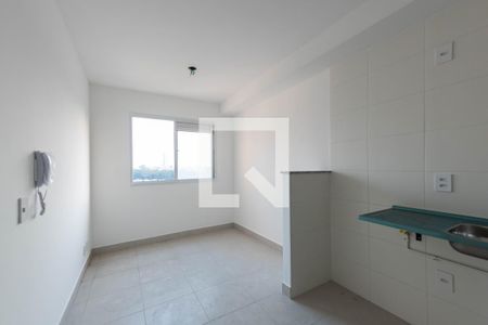 Sala/Cozinha de apartamento para alugar com 1 quarto, 32m² em Vila Ema, São Paulo