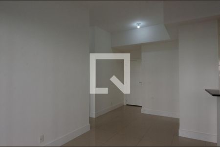 Sala de apartamento à venda com 2 quartos, 69m² em Recreio dos Bandeirantes, Rio de Janeiro