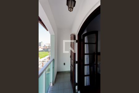 Casa à venda com 231m², 3 quartos e 2 vagas Casa à venda com 231m², 3 quartos e 2 vagasVaranda da Suíte 3