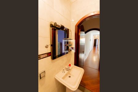 Casa à venda com 231m², 3 quartos e 2 vagas Casa à venda com 231m², 3 quartos e 2 vagasBanheiro da Suíte 1