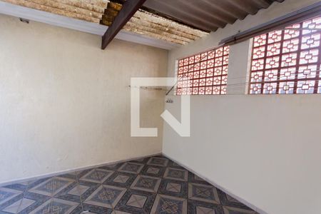 Casa à venda com 231m², 3 quartos e 2 vagas Casa à venda com 231m², 3 quartos e 2 vagasÁrea de Serviço - Externo