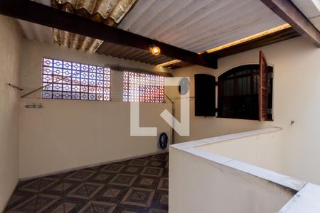 Casa à venda com 231m², 3 quartos e 2 vagas Casa à venda com 231m², 3 quartos e 2 vagasÁrea de Serviço - Externo