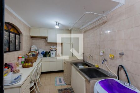 Casa à venda com 231m², 3 quartos e 2 vagas Casa à venda com 231m², 3 quartos e 2 vagasÁrea de Serviço