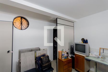 Casa à venda com 231m², 3 quartos e 2 vagas Casa à venda com 231m², 3 quartos e 2 vagasSalão